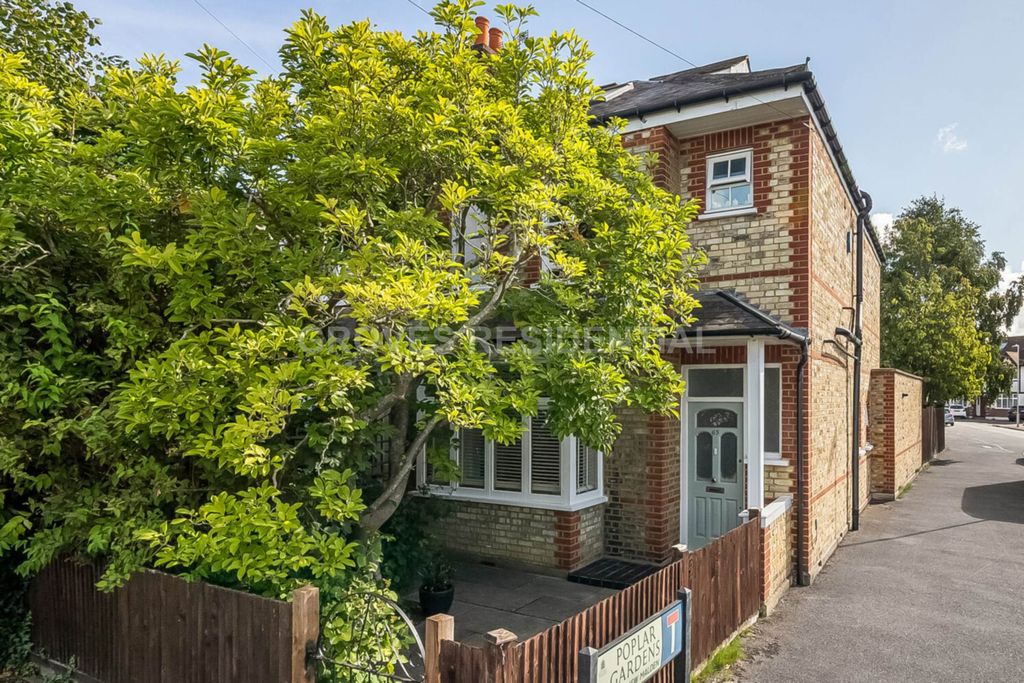 Property photo 1 of 17