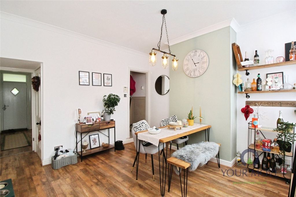 Property photo 2 of 19 Dining Room