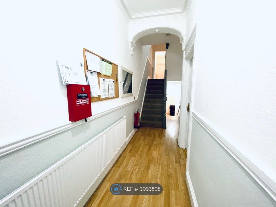 Property photo 2 of 26