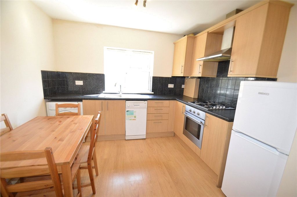 Property photo 2 of 7 Picture No. 01