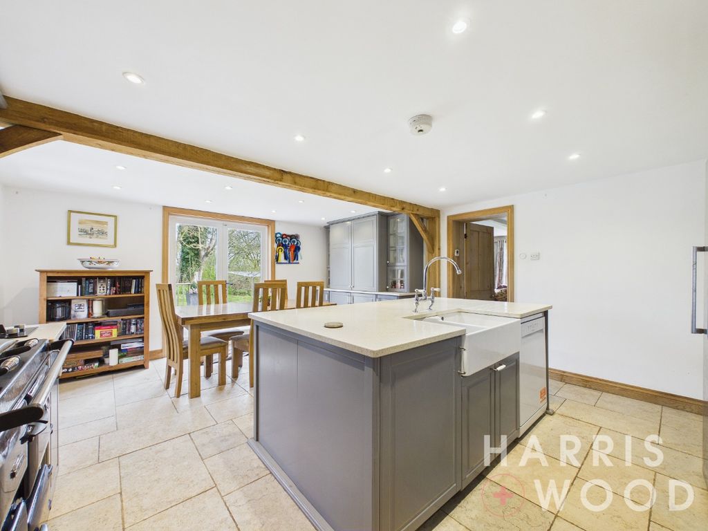 Property photo 2 of 41 4631692