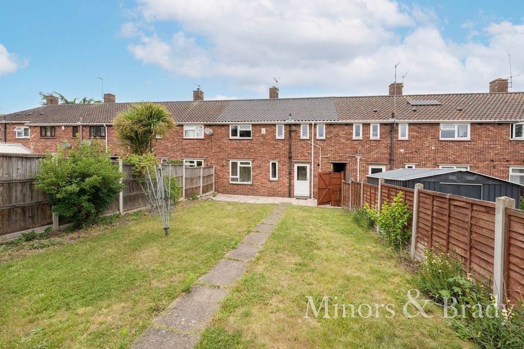 Property photo 2 of 22