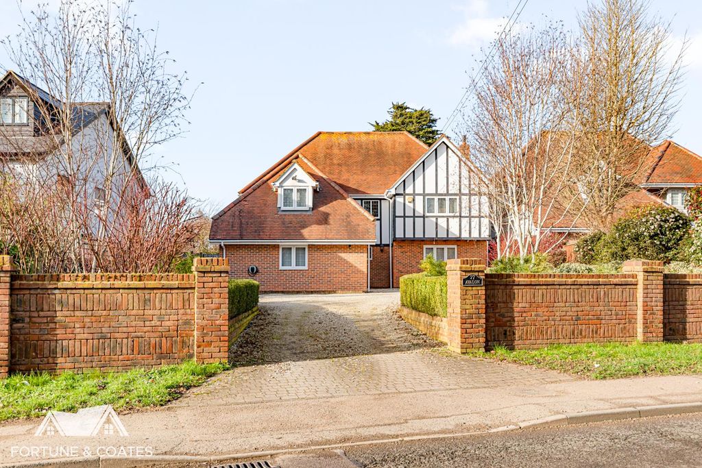 Property photo 1 of 46 Sheeringroad_50.Jpg