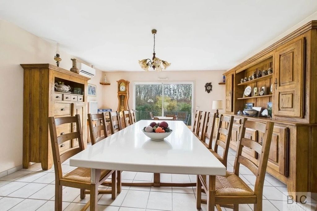 Property photo 1 of 19 For Sale: Attractive Low-Emission House With Large Garden, Workshop, Garage And Swimming Pool