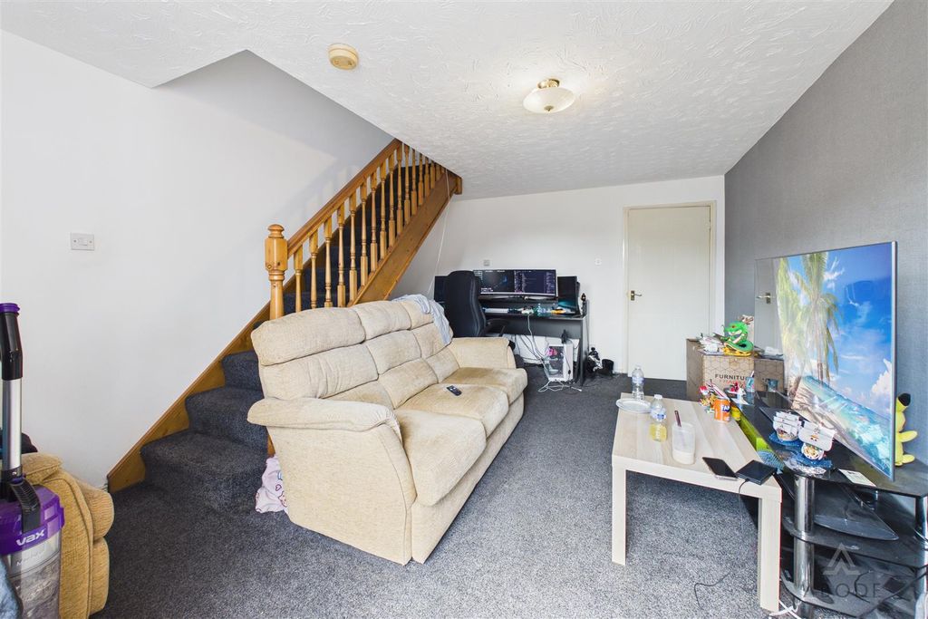 Property photo 3 of 9 Cam02544G0-Pr0407-Still007.Jpg