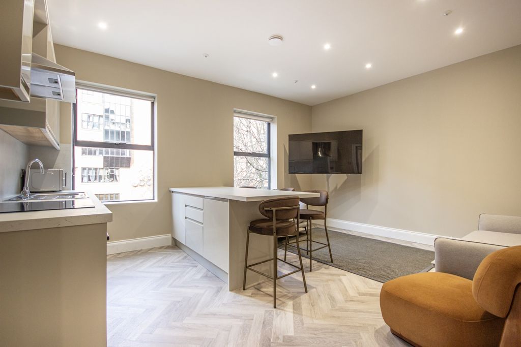 Property photo 1 of 15 2