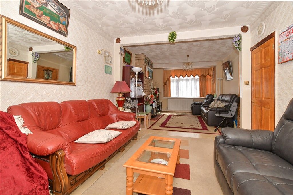 Property photo 3 of 20 Dining Area