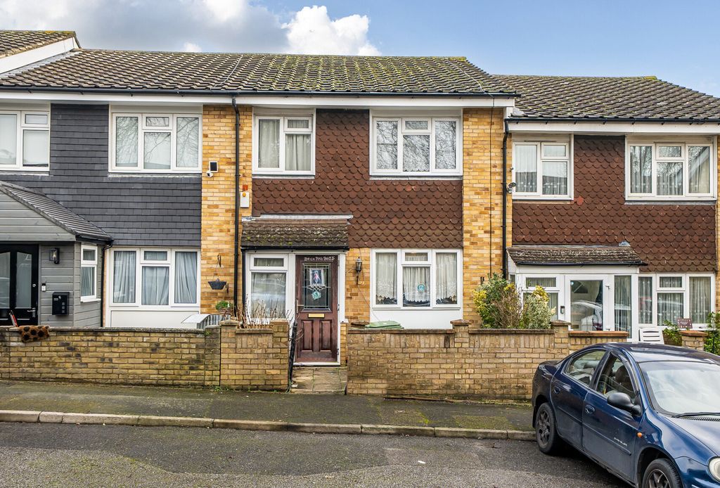 Property photo 3 of 9 1409907-2-698Db34...