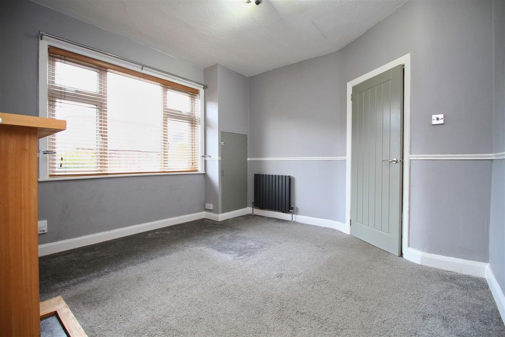 Property photo 3 of 12 Lounge...Jpg