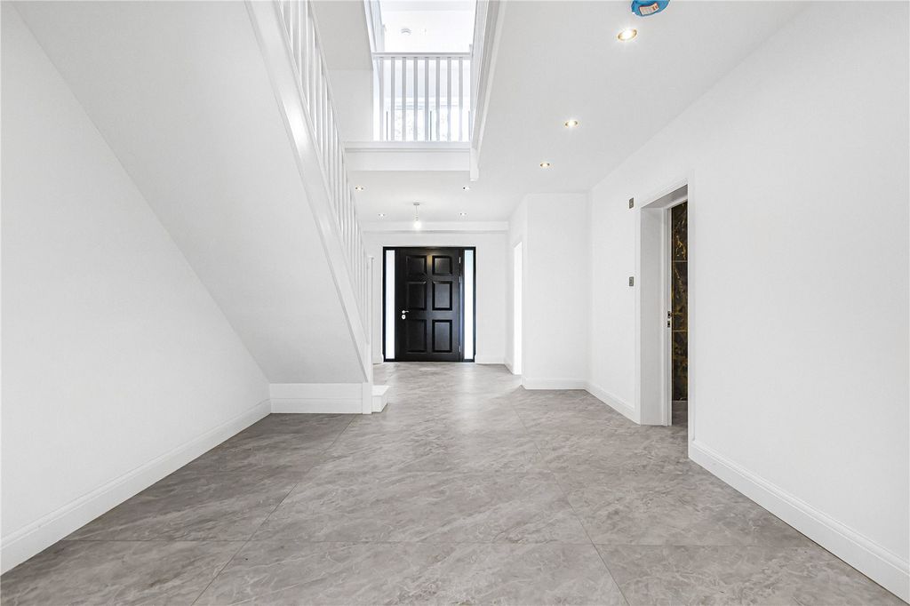 Property photo 2 of 25 Picture No. 45