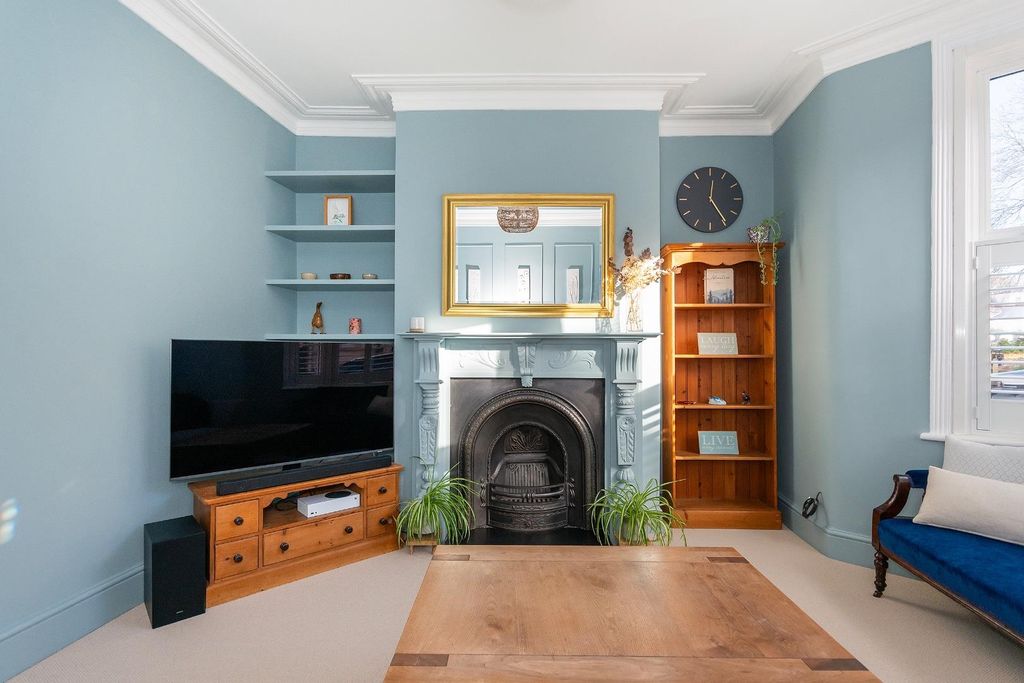 Property photo 1 of 30 3L7Crsa - Living Room A.Jpg