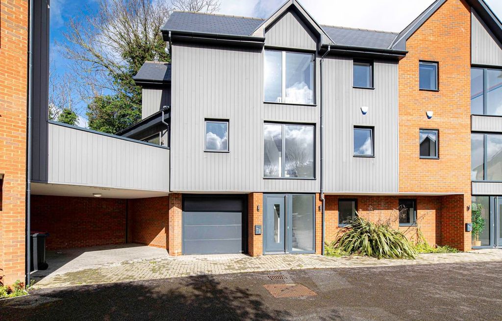 Property photo 1 of 12 Picture 1