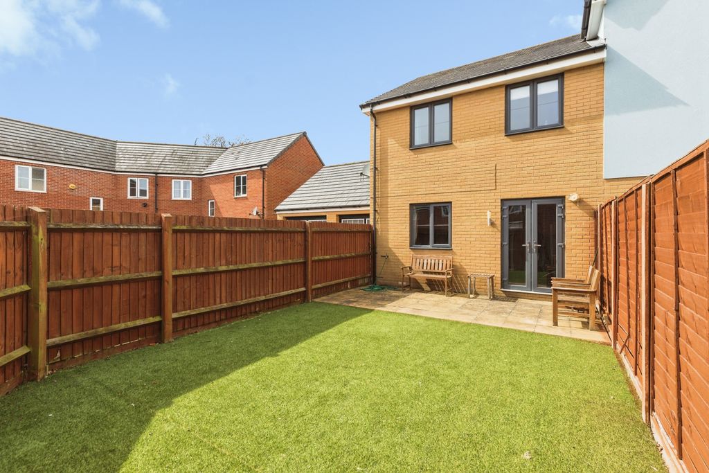 Property photo 2 of 15 Rear Garden