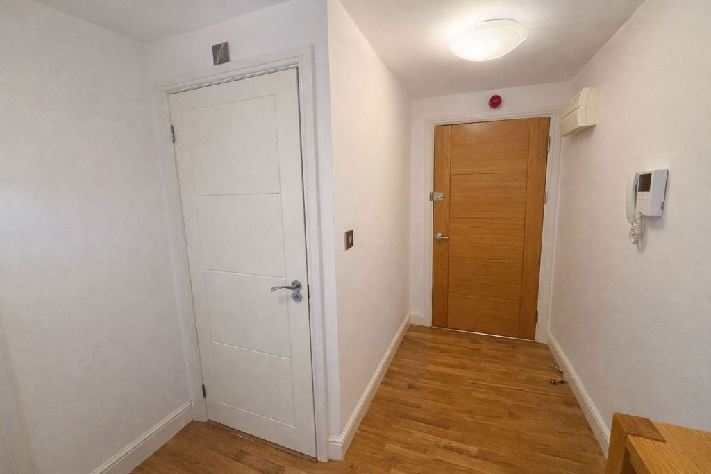 Property photo 2 of 13 Entrance