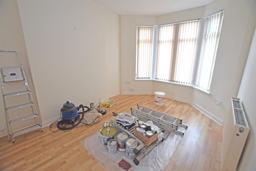 Property photo 2 of 13 Front Room.Jpg