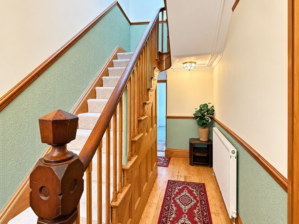 Property photo 3 of 24 5911834