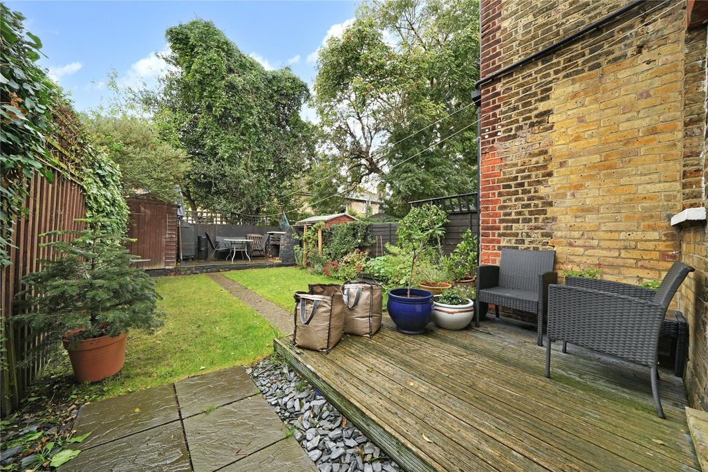 Property photo 2 of 13 Picture No. 12
