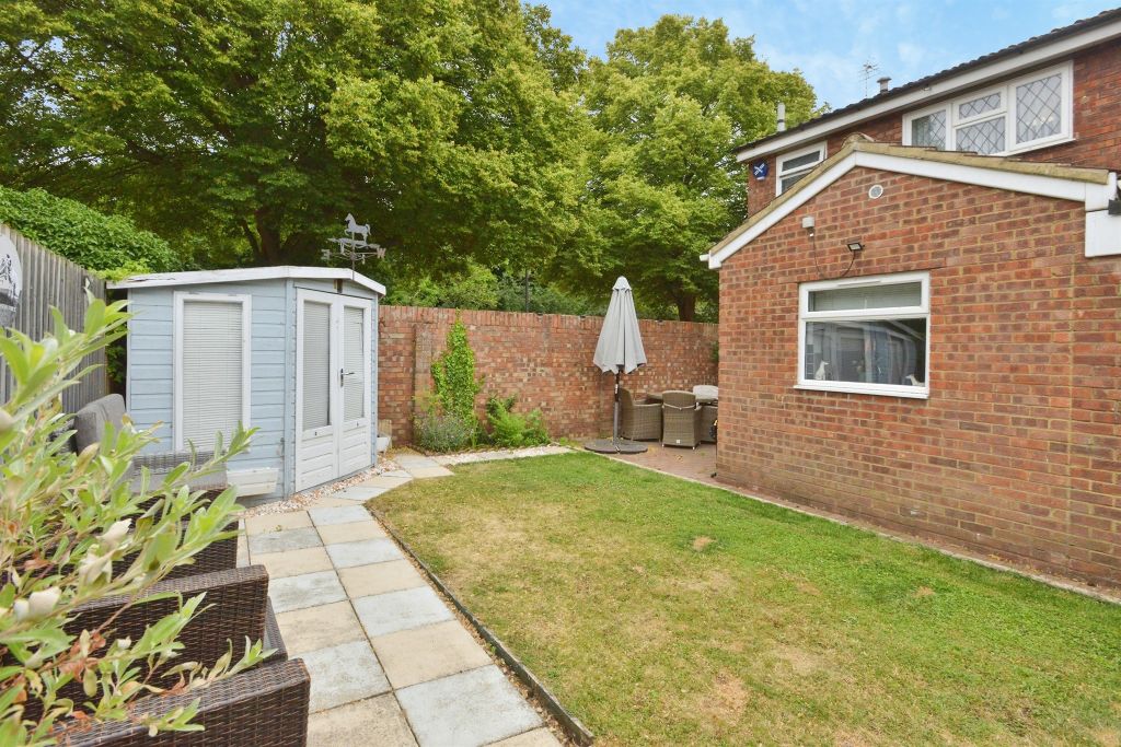 Property photo 2 of 20