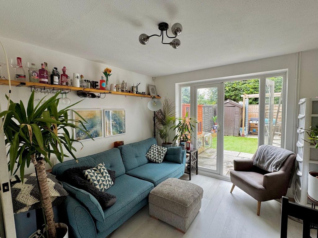 Property photo 2 of 13