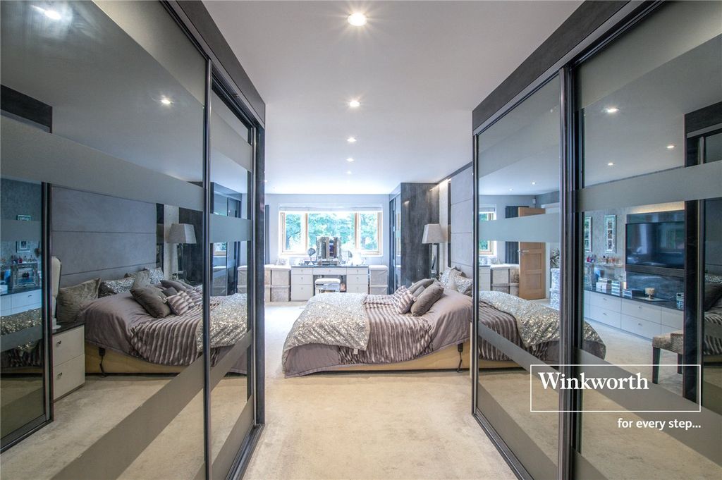 Additional image 12 of 3 bed detached house for saleGolf Links Road, Ferndown, Dorset BH22