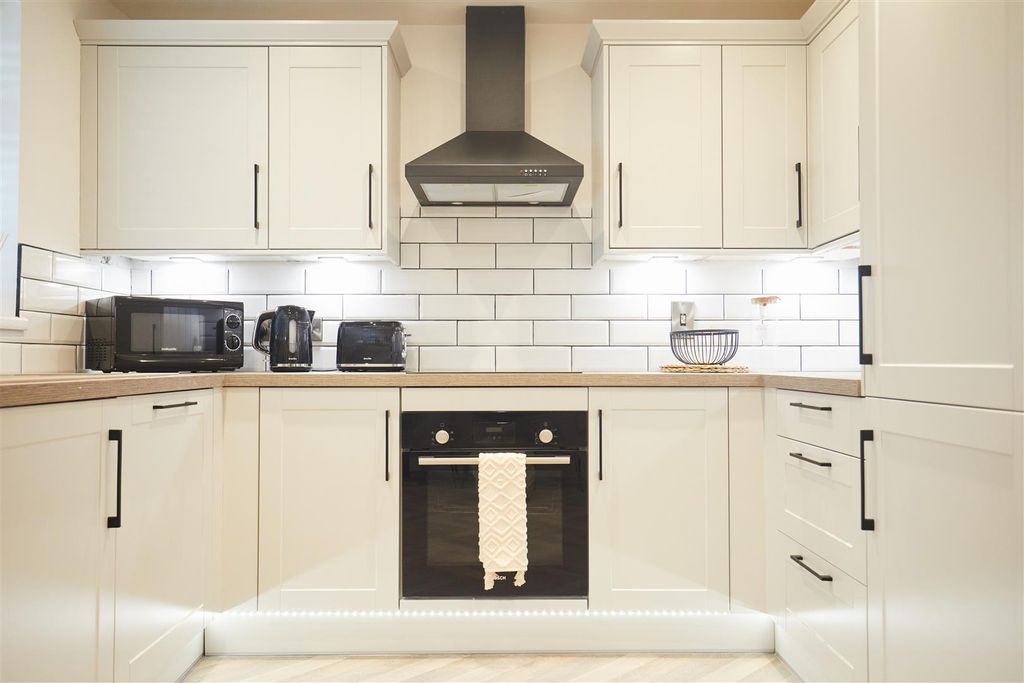 Property photo 2 of 26 Copenhagen Way 8.Jpg
