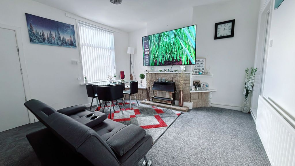 Property photo 2 of 26 Gallery