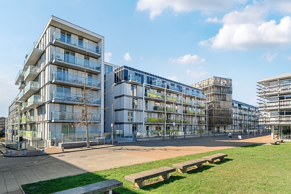 Property photo 1 of 24