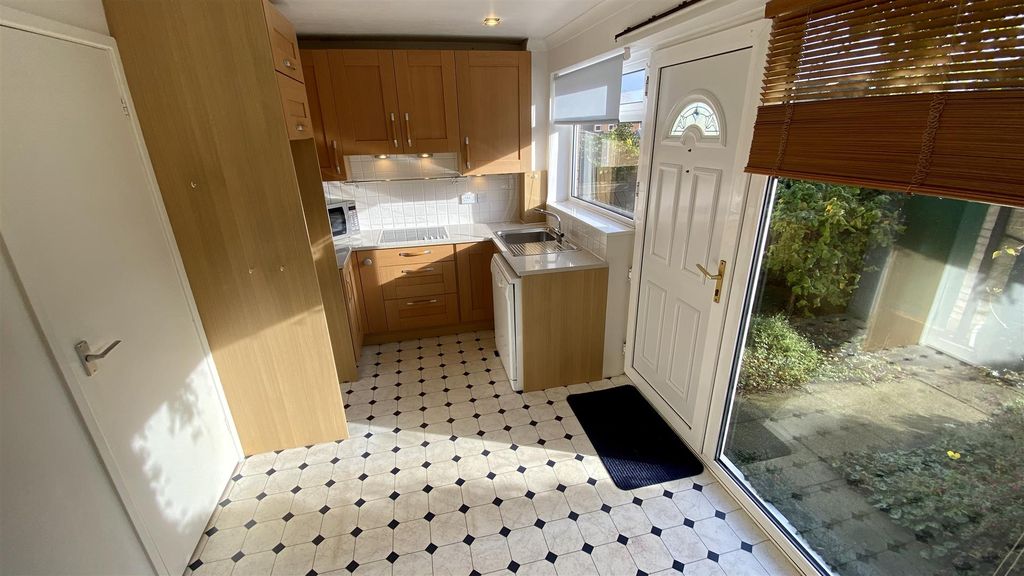 Property photo 2 of 10 Open Plan Kitchen And Dining Room