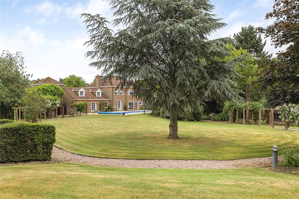 Property photo 2 of 21 Picture No. 32