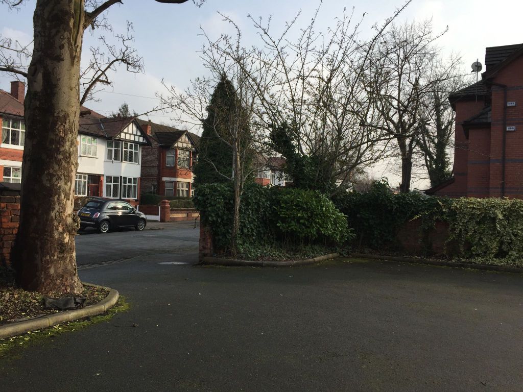 Property photo 3 of 6 Photograph 2