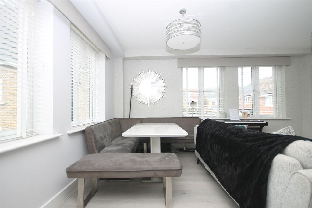 Property photo 3 of 9 .Livingdining2.Jpg