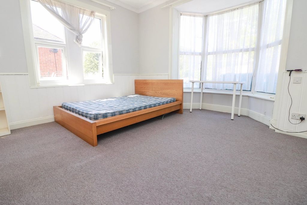 Property photo 3 of 5 Picture No. 08