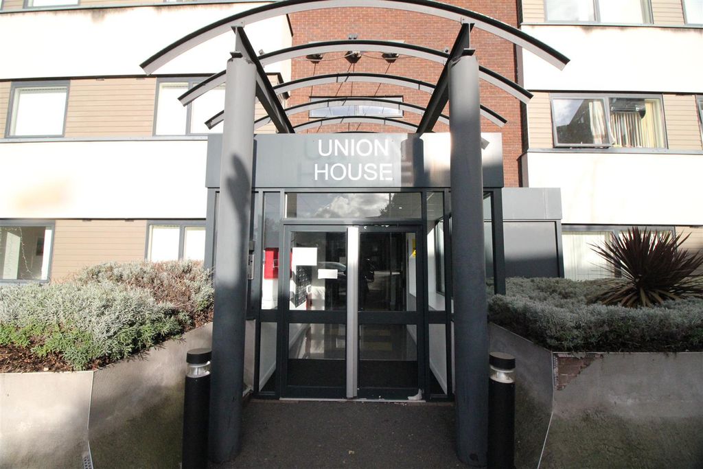 Property photo 2 of 7 31B4C8E7-A263-4199-A78C-4F2F2CC991A2.Jpeg