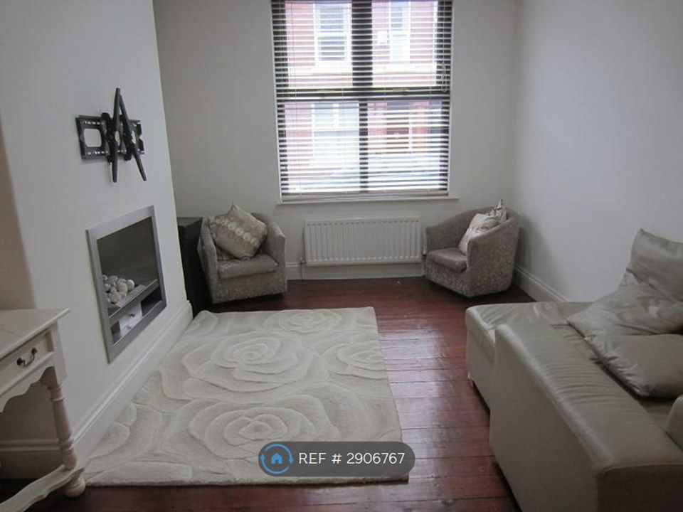 Property photo 3 of 11