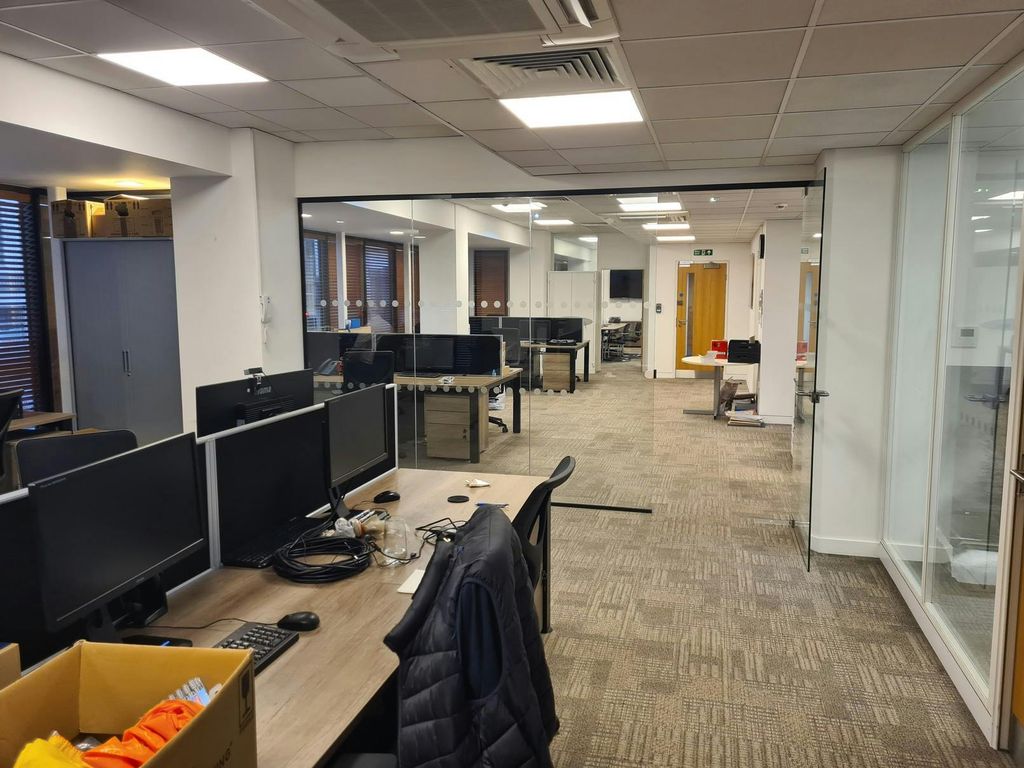 Property photo 3 of 6 Int 2.Jpg