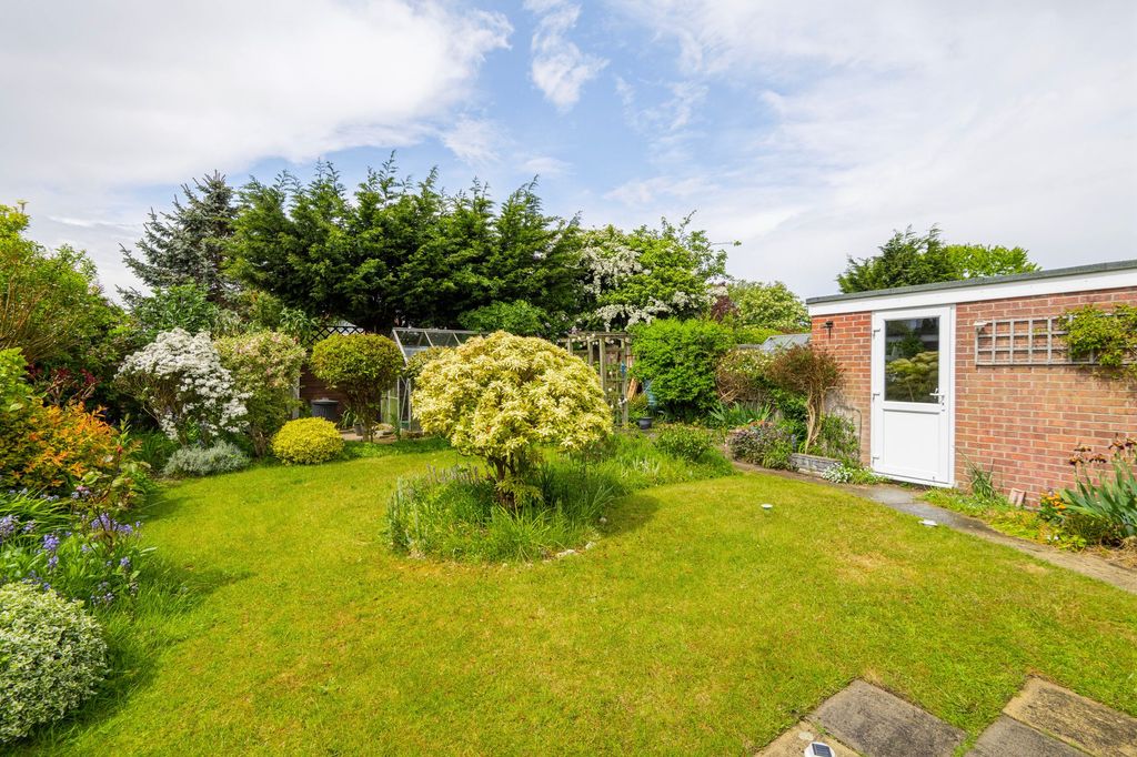 Property photo 3 of 15