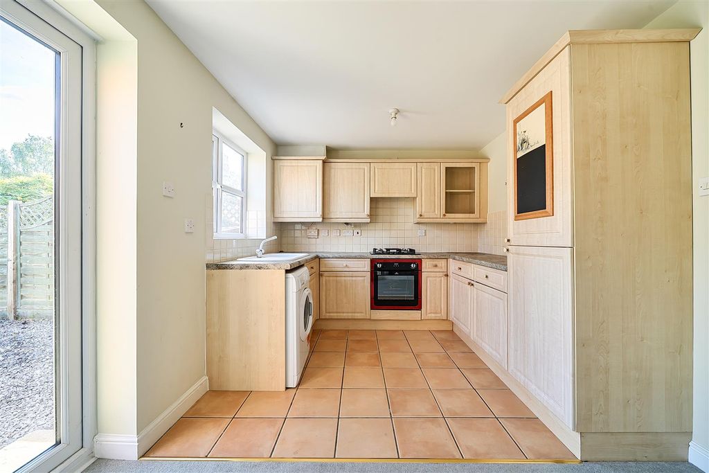 Property photo 2 of 9 Kitchen.Jpg
