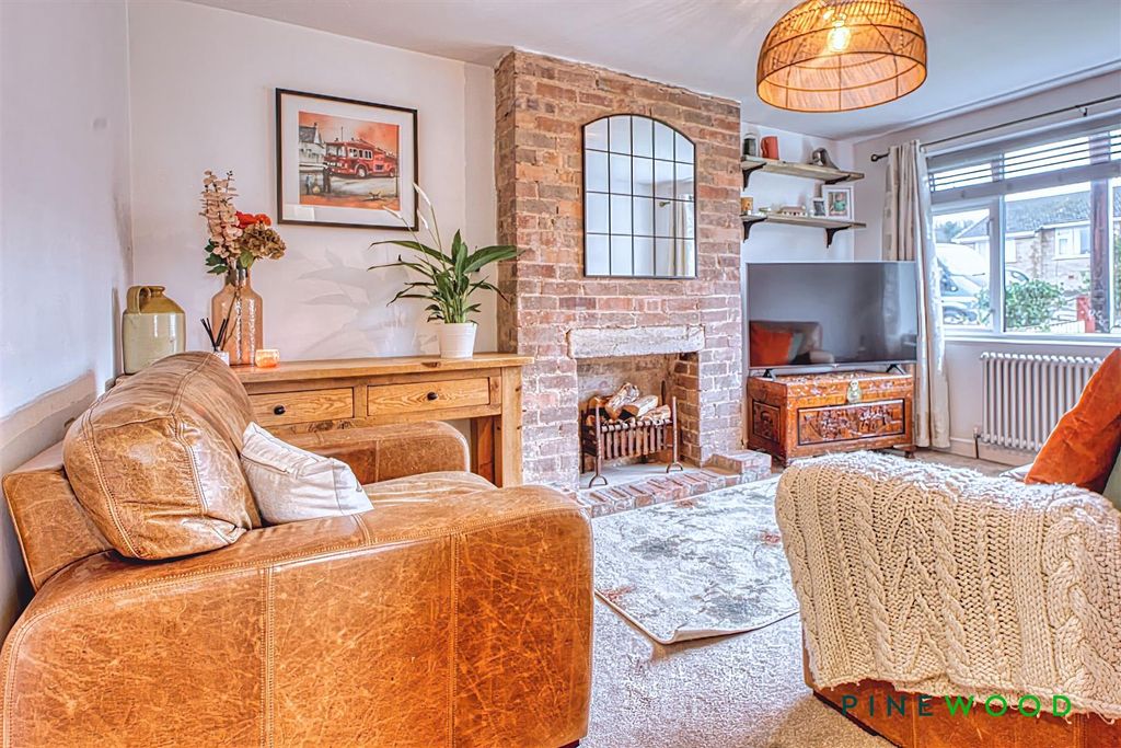 Property photo 3 of 26 Living Room