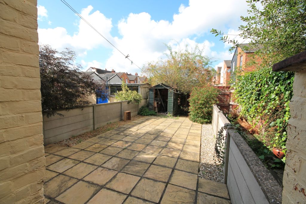 Property photo 2 of 11