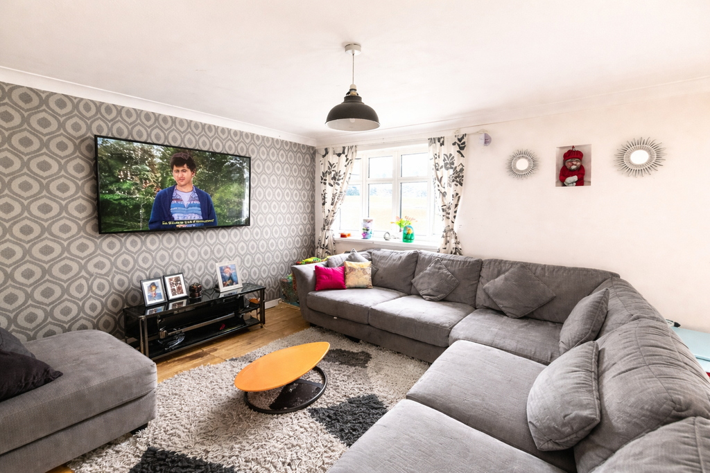 Property photo 3 of 11 Gallery