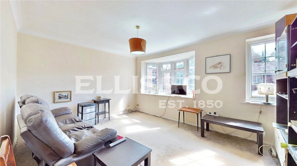 Property photo 2 of 17 Picture No. 29