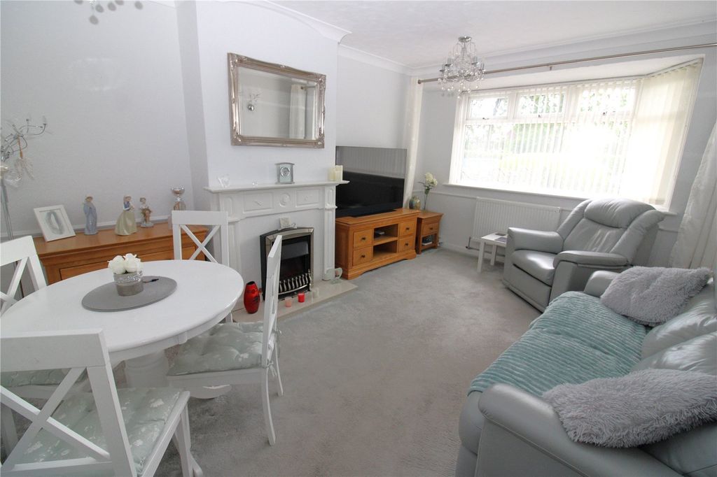 Property photo 2 of 13 Picture No. 11