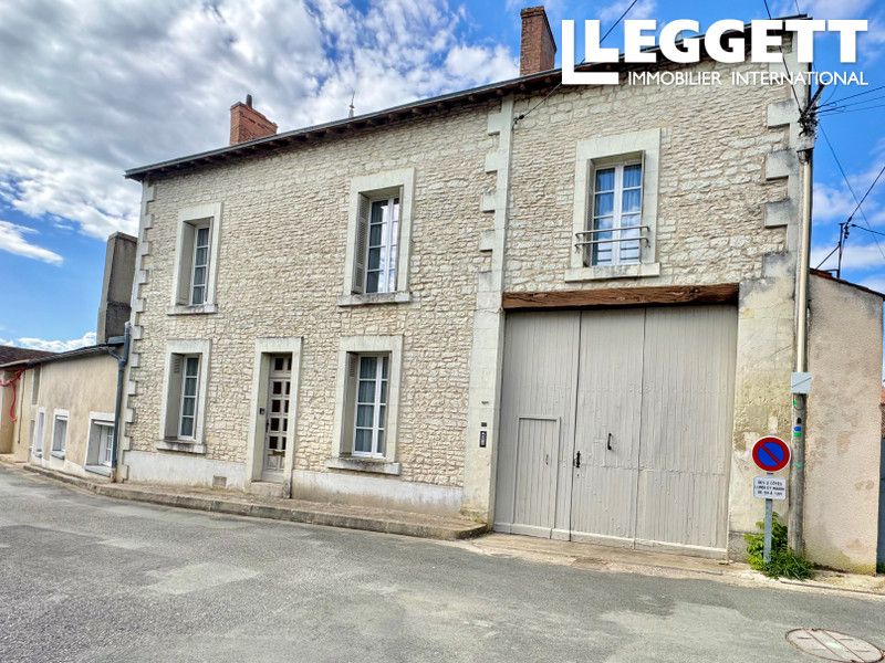 Property photo 1 of 10