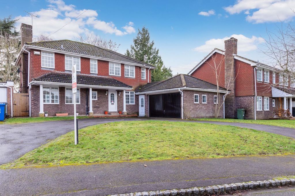 Property photo 1 of 20