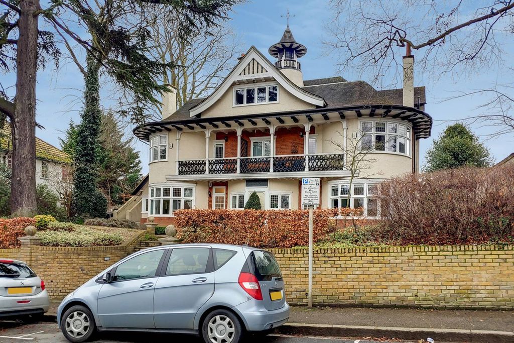 Property photo 2 of 14