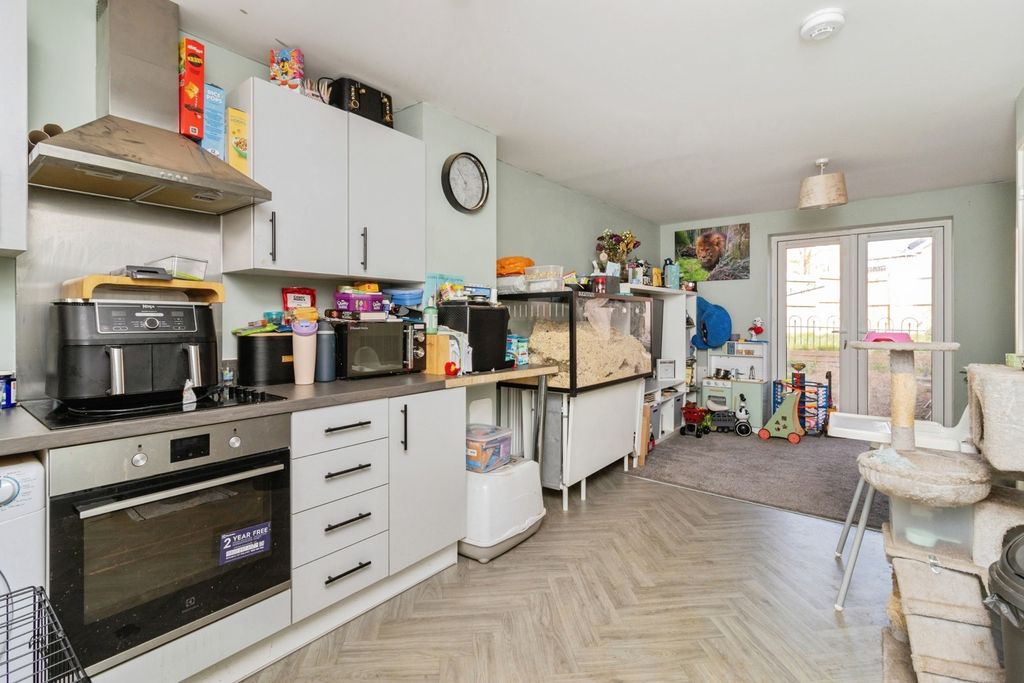 Property photo 2 of 13 Pbox-Img.Jpg