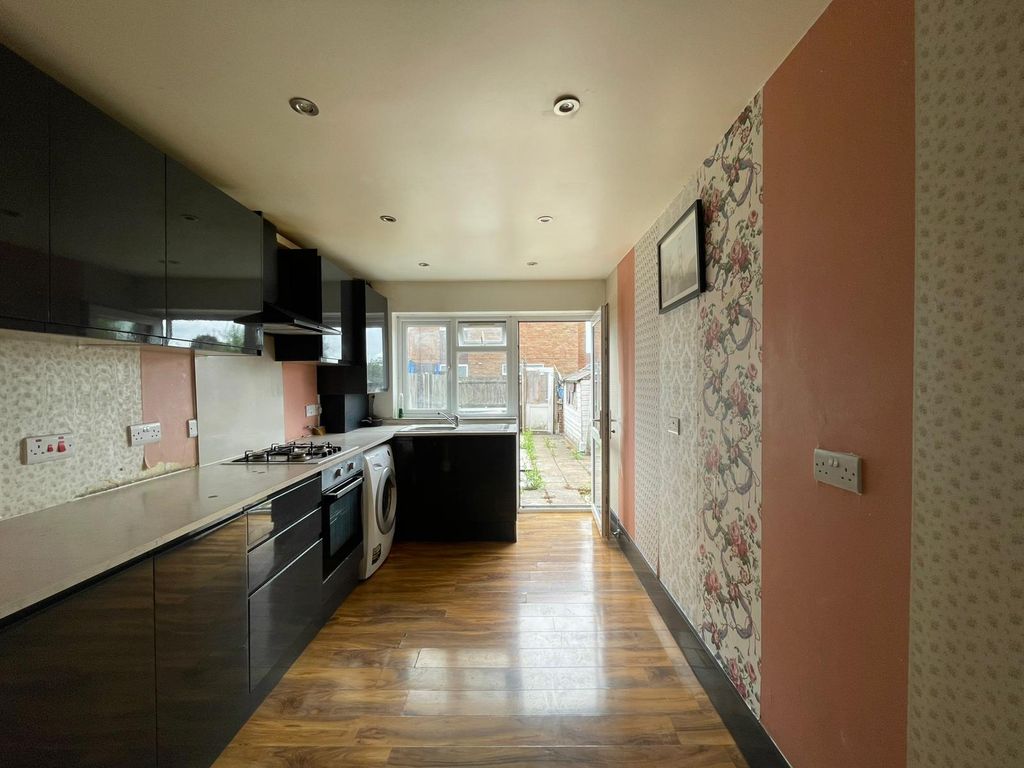 Property photo 2 of 10 Gallery