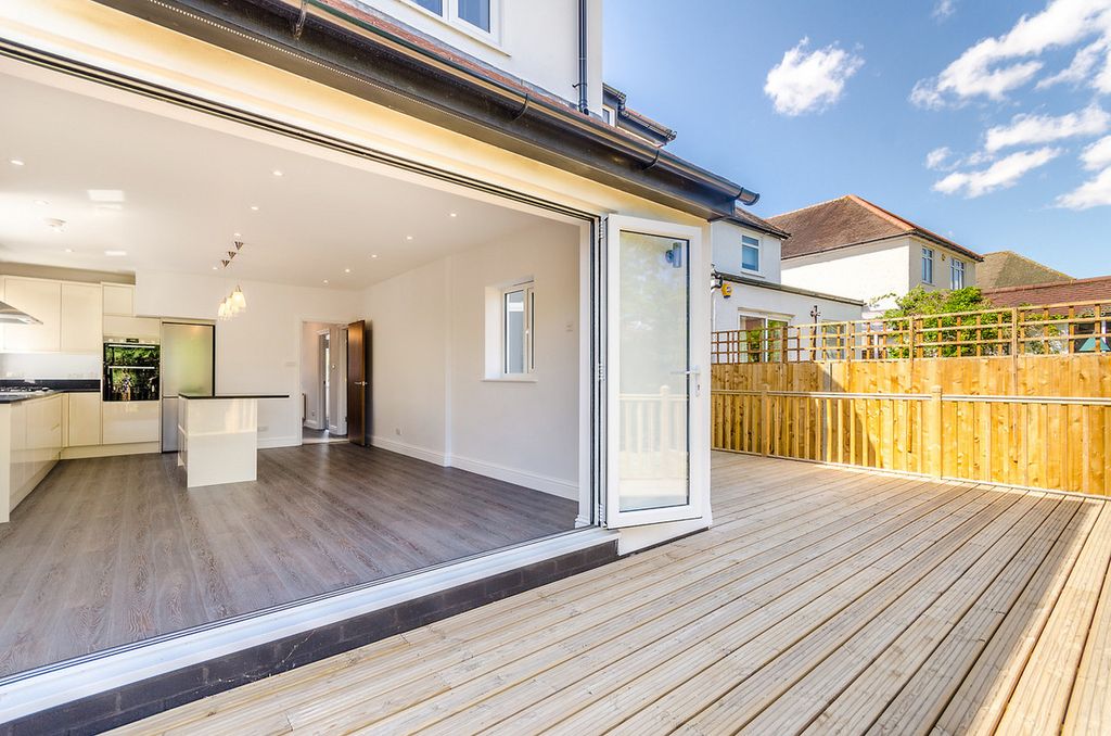 Property photo 2 of 15