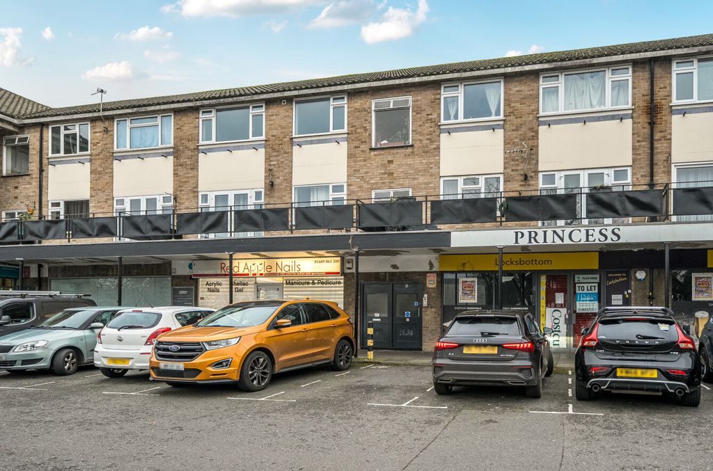 Property photo 1 of 7 1388729-1-694B4Be...