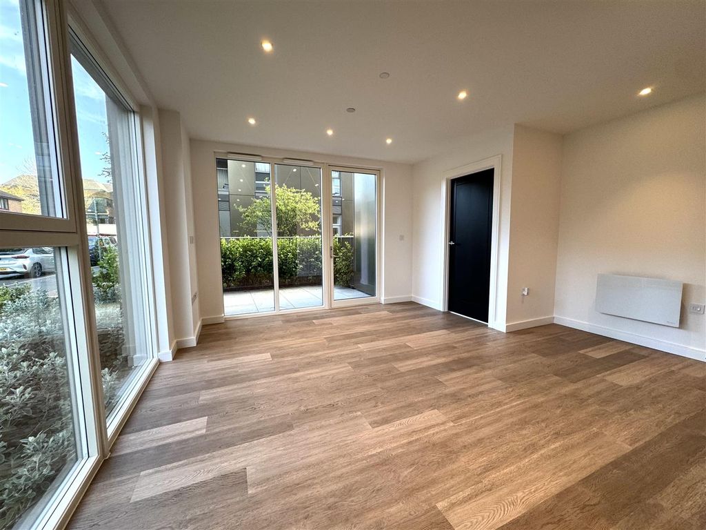 Property photo 3 of 22 Living Room Pic 2.Jpeg